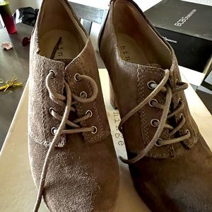 Gently worn mule pump with original box